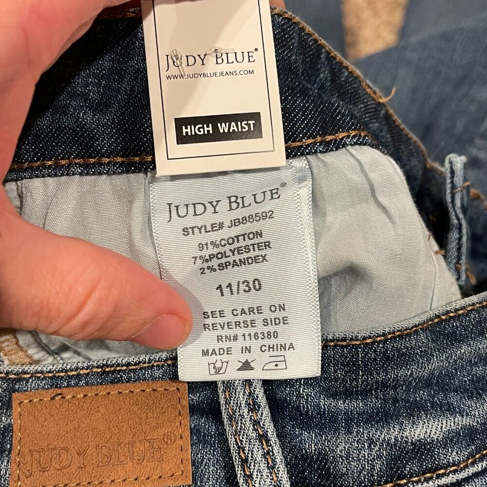 Judy Blue NWT High Waist Wide Leg Denim Jeans - Size 11/30 - Style JB88592 - Picture 3 of 5